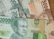 Penurunan Nilai Tukar Rupiah Mencapai 17 Ribu: Ancaman Bagi Masyarakat Indonesia