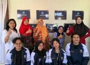 Kolaborasi Mahasiswa KKN UNDIP dan PKK Sambiroto Dorong Transparansi Lewat Visualisasi Data