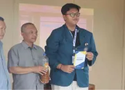 Mahasiswa KKN Undip Latih Warga Tumbrep Probiotik Ikan, Buka Peluang Ekonomi Baru