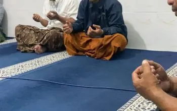 Mahasiswa KKN Universitas PGRI Semarang melakuhkan kegiatan KKN Pengajian memperingati Isra’ Mi’raj di desa Singosari Mojosongo Boyolali