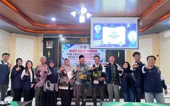 Mahasiswa KKN Universitas Diponegoro Hadirkan Inovasi Teknologi, Sosialisasikan Pembuatan Tempat Sampah Otomatis di Desa Karangdukuh