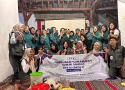 Tingkatkan Kesadaran Lingkungan, KKN UPGRIS Kelompok 13 Edukasi Ibu-ibu PKK Desa Kawengen Pilah Sampah