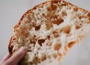 Makanan Asin tapi Dessert? Salt Bread Lagi Naik Daun dan Versinya Nggak Habis-Habis