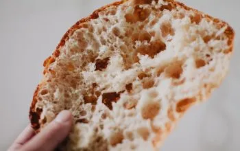 Makanan Asin tapi Dessert? Salt Bread Lagi Naik Daun dan Versinya Nggak Habis-Habis