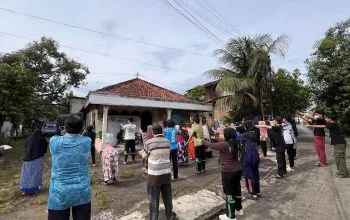 Tingkatkan Kualitas Hidup Lansia, Mahasiswa KKN-T Undip dan Kader Posyandu Gelar Aksi Sehat di Desa Mranggen