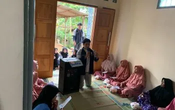 Mahasiswa KKN UNDIP Edukasi Keselamatan Listrik Rumah Tangga di Desa Posong