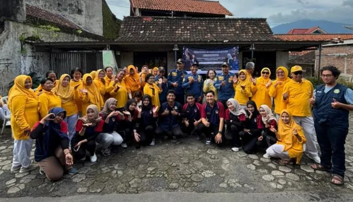 Gandeng Damkar, Mahasiswa KKN UPGRIS EKelompok 18 Edukasi Warga Bandarjo Tanggap Bencana Kebakaran