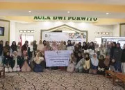 Tak Sekadar Ngaji, Santri Pondok Pesantren Progresif Fathimah Al-Amin Kini Mahir Digital Marketing Berkat Kolaborasi FSM Undip dan Alumni