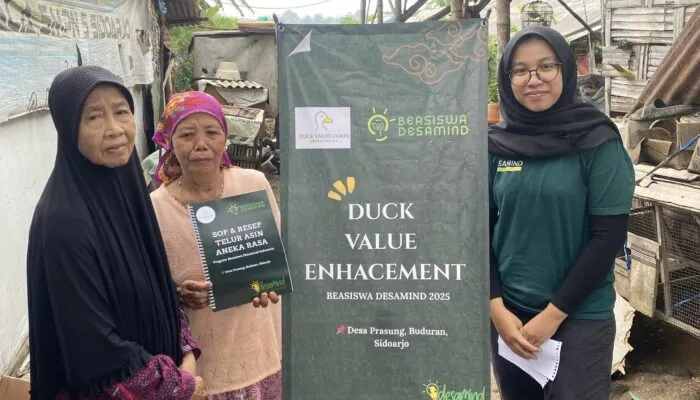 Mahasiswi Universitas Brawijaya Bersama Masyarakat Desa Prasung Ciptakan Telur Bebek Aneka Rasa sebagai Oleh-Oleh Khas Desa