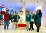 Mahasiswa Akuntansi Universitas Sarjanawiyata Tamansiswa Menyelami Makna “Opor Bebek Mateng Seko Awake Dewe” dalam Kunjungan Industri ke PT Yakult Indonesia Persada