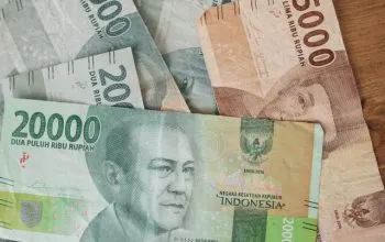 Ketika Rupiah Melemah, Siapa yang Sesungguhnya Membayar Harganya di Ladang dan Kandang?