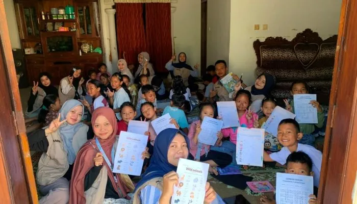Hadirkan Rumah Bimbel Mahesa, Mahasiswa UPGRIS Ciptakan Ruang Belajar di Masa Liburan