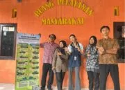 Mahasiswa KKN Universitas Diponegoro Hadirkan Media Informasi Pelayanan Administrasi bagi Masyarakat Desa Kalisalak