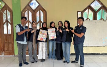 Mahasiswa Fakultas Psikologi Tim II KKN-T 107 Seru Belajar Emosi: Edukasi Regulasi Emosi Bersama Pondok Pesantren Fakhruddin.