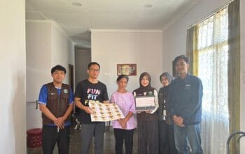 UMKM RW 2 Pojoksari Selangkah Lebih Maju, Mahasiswa KKN UPGRIS Kelompok 17 Dampingi Pendaftaran Nomor PIRT