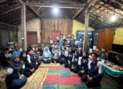Bau Kandang Sirna, Lingkungan Bersih! Mahasiswa KKN UNDIP Bantu Wujudkan Sanitasi Ternak Sehat di Desa Karanganyar