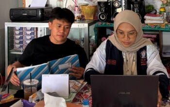 Mahasiswa KKN UNDIP Bantu Pengelolaan Administrasi PKD Desa Karanganyar