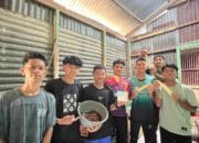 Mahasiswa KKN 155 UMRI Ajarkan Santri Ponpes Nawawi Djamil Membuat Pakan Ternak Fermentasi dari Kulit Ubi Kayu