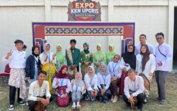 KKN UPGRIS Desa Tlogorejo Pamerkan Kekayaan Potensi Lewat Parade dan Stand EXPO se-Kecamatan Karangawen